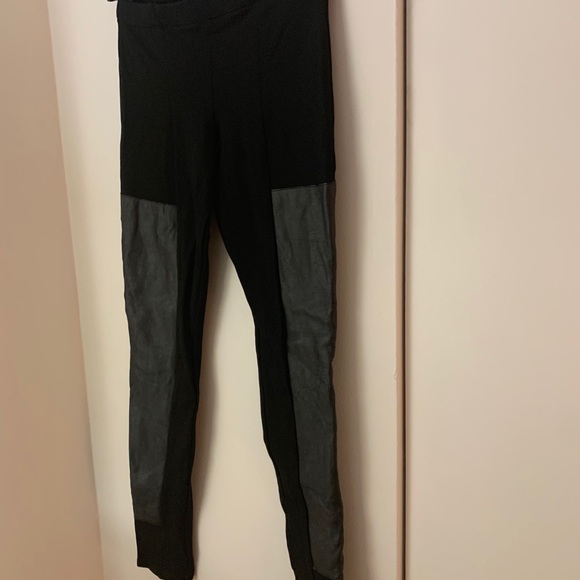 H&M Black Leggings With Leather Panels - Picture 8 of 9